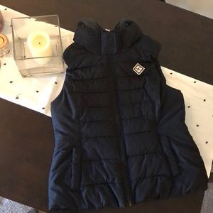 Hollister Black Vest 🌬